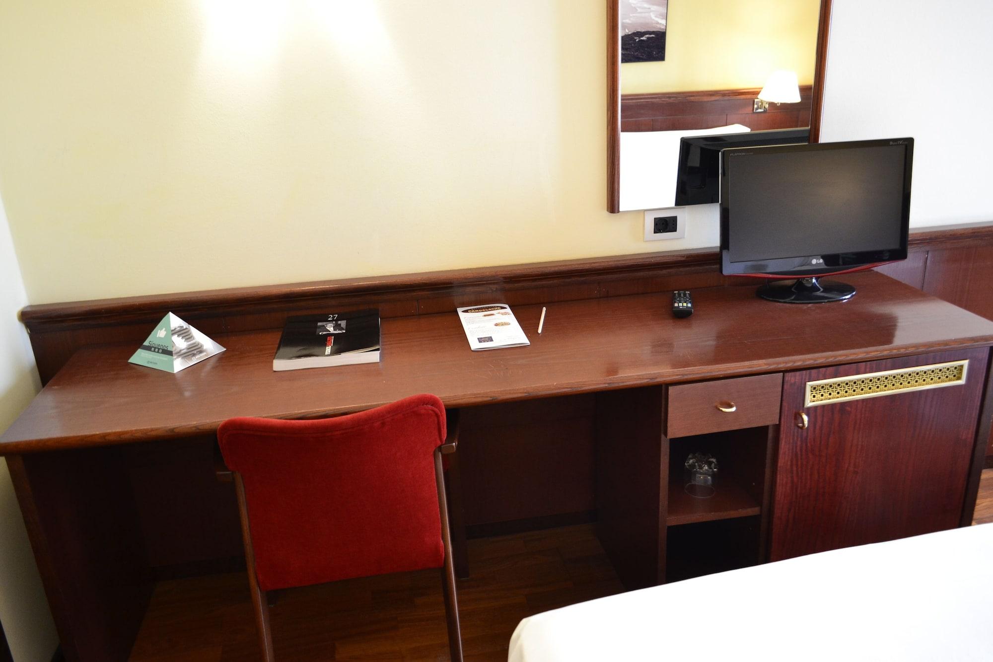 Hotel Alda El Suizo フェロル エクステリア 写真