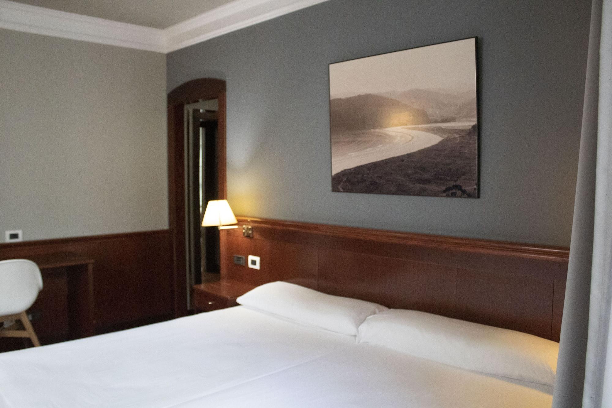 Hotel Alda El Suizo フェロル エクステリア 写真
