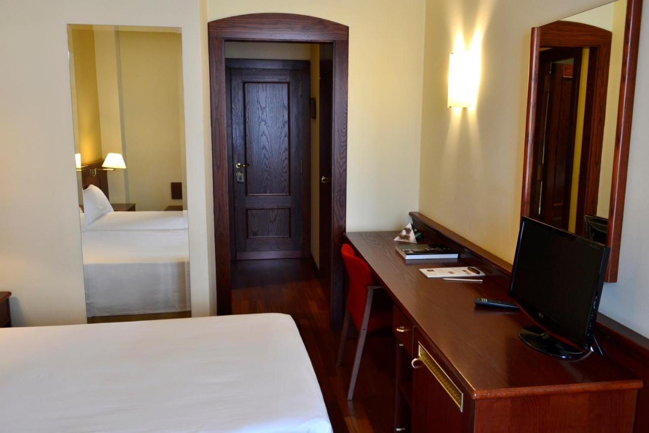 Hotel Alda El Suizo フェロル エクステリア 写真